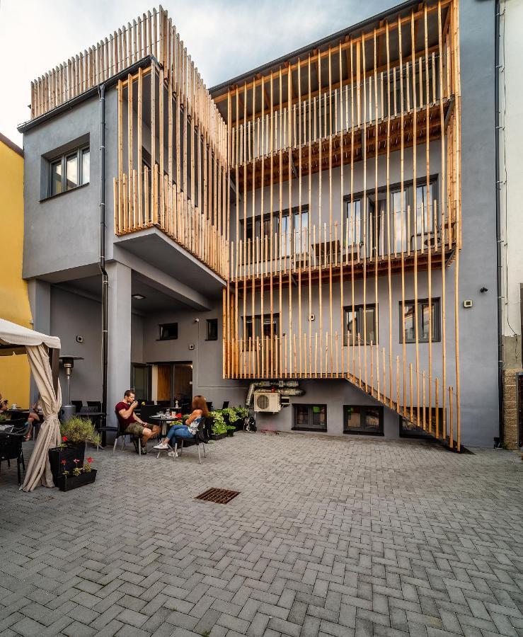 Aviatik Apartments Ceske Budejovice Luaran gambar