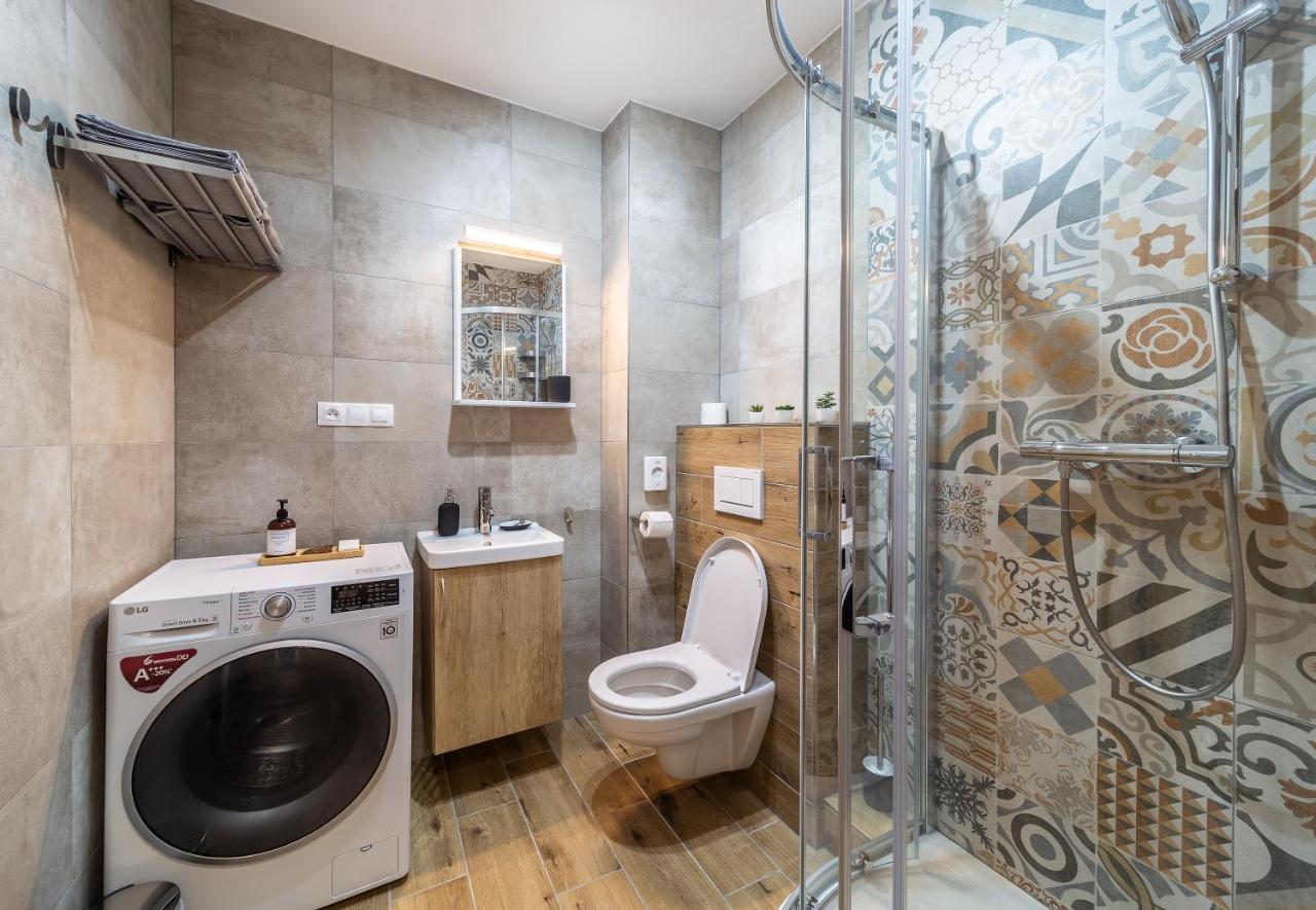 Aviatik Apartments Ceske Budejovice Luaran gambar
