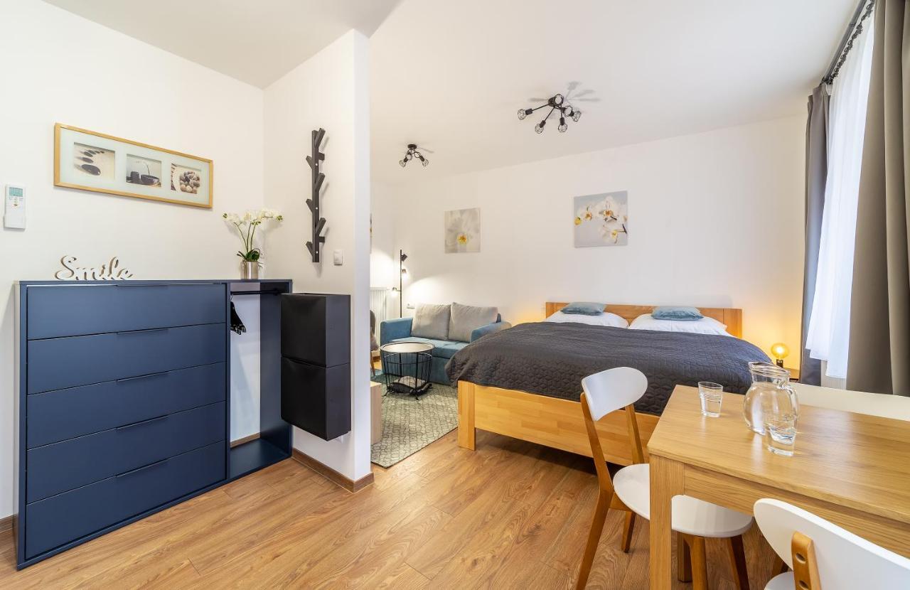 Aviatik Apartments Ceske Budejovice Luaran gambar